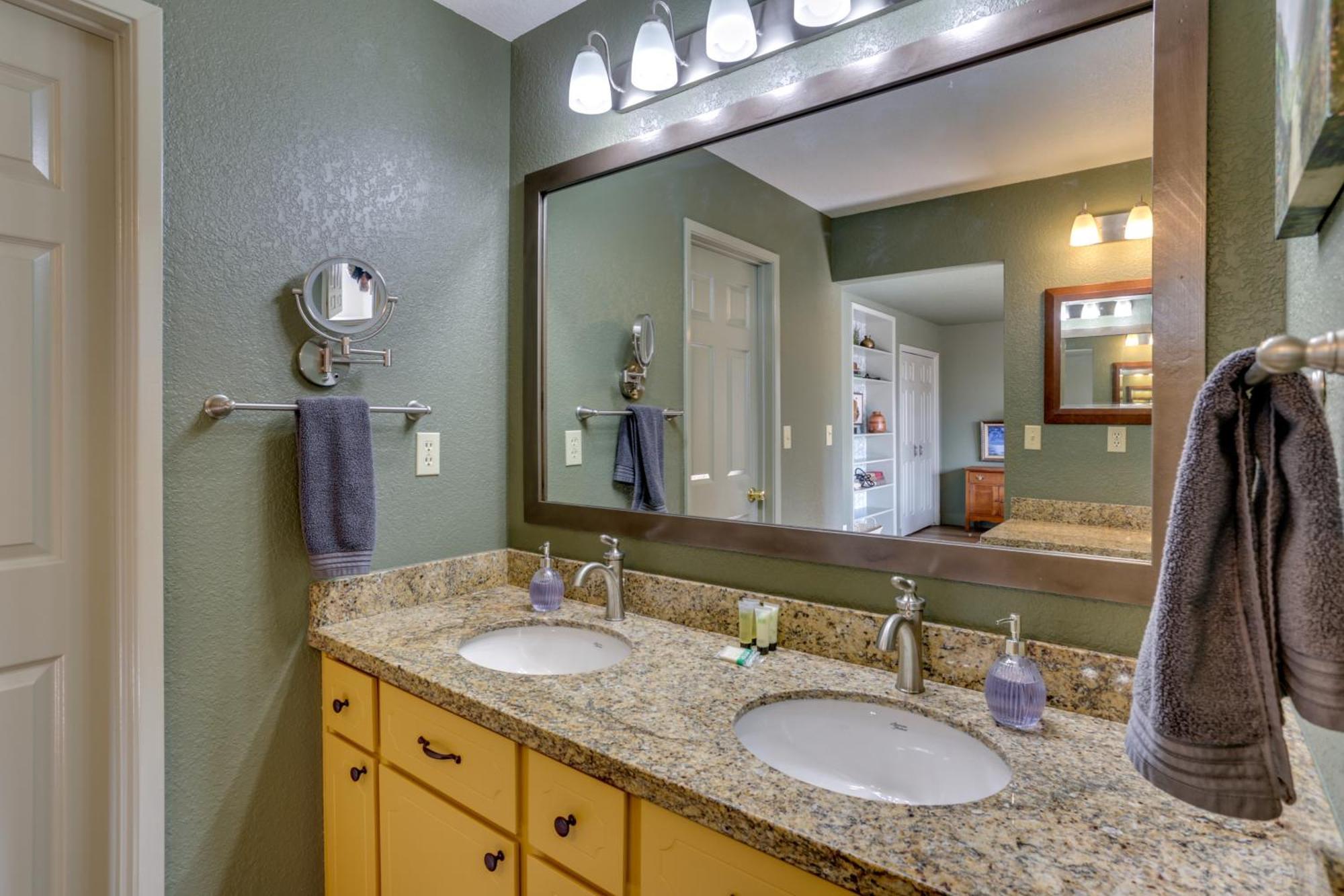 Pet-Friendly Escape With Game Room And Fire Pit! North Fork Exterior foto